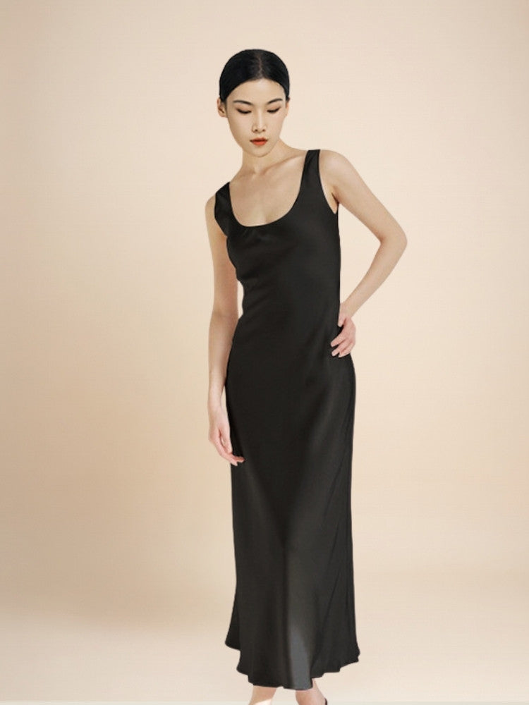 Beatrice – Silk U-Neck Maxi Dress | The Silk Avenue