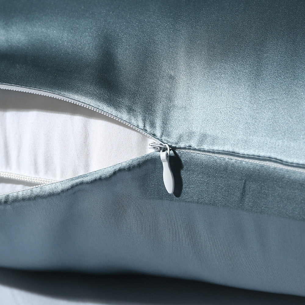 Harlow - Zipper Silk Pillowcase | The Silk Avenue