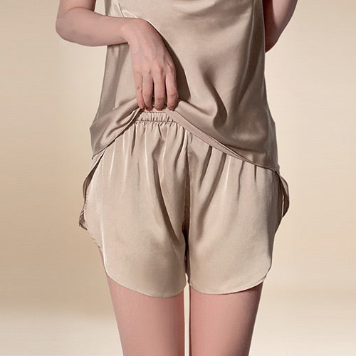 Avienna - Ruffle Hem Silk Shorts | The Silk Avenue