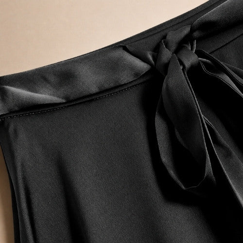 Selindra - Bow-Tie Silk Mini Skirt | The Silk Avenue