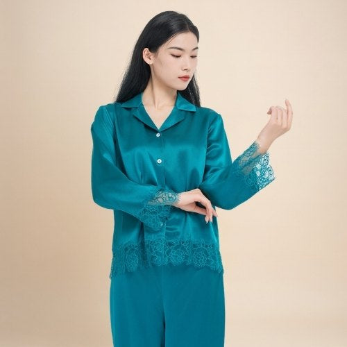 Serena - Lace Silk Pajama Set | The Silk Avenue